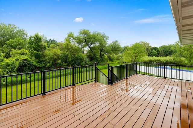 2922 88th Lane NE, Blaine, MN 55449
