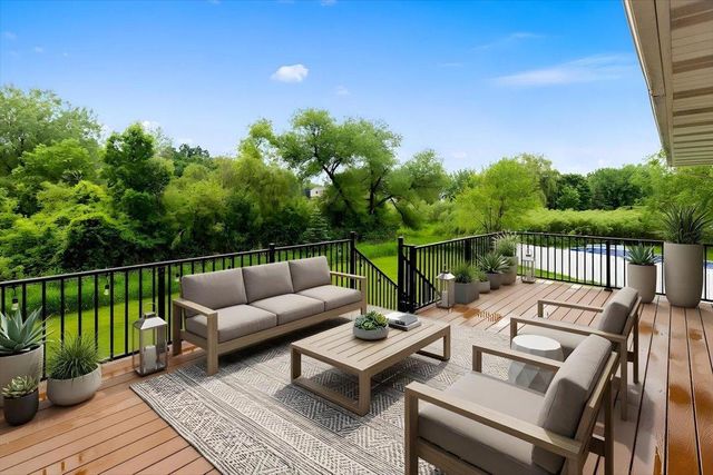 2922 88th Lane NE, Blaine, MN 55449