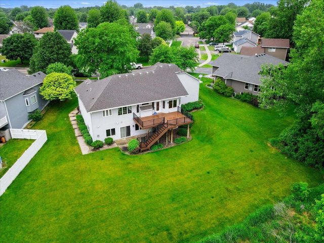 2922 88th Lane NE, Blaine, MN 55449