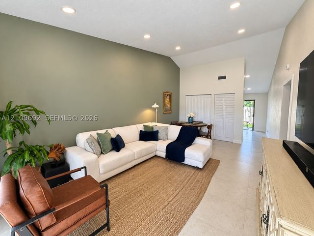 11169 NW 37th St ., Sunrise, FL 33351
