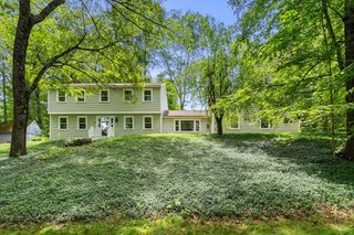304 Reedy Meadow Rd, Groton, MA 01450