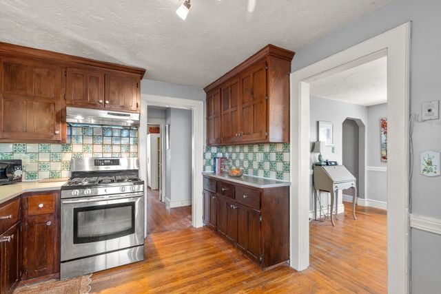 19 Deforest St, Boston, MA 02136