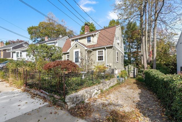 19 Deforest St, Boston, MA 02136