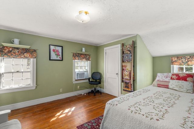 19 Deforest St, Boston, MA 02136