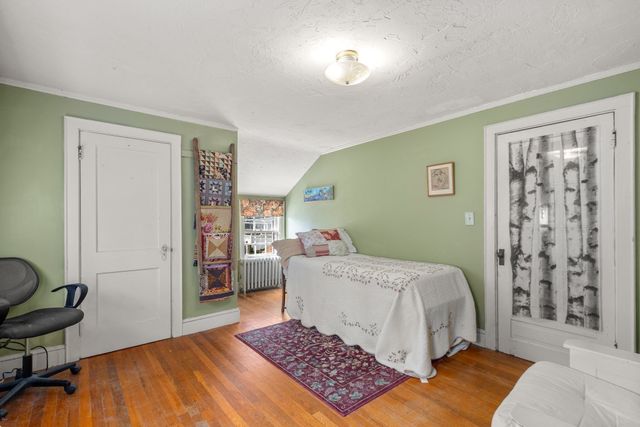19 Deforest St, Boston, MA 02136