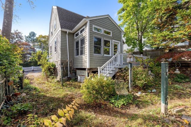 19 Deforest St, Boston, MA 02136