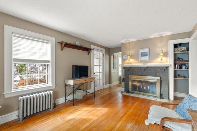 19 Deforest St, Boston, MA 02136