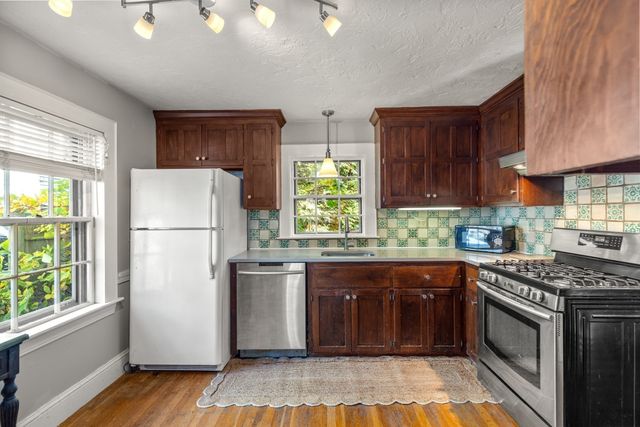 19 Deforest St, Boston, MA 02136