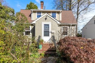 19 Deforest St, Boston, MA 02136