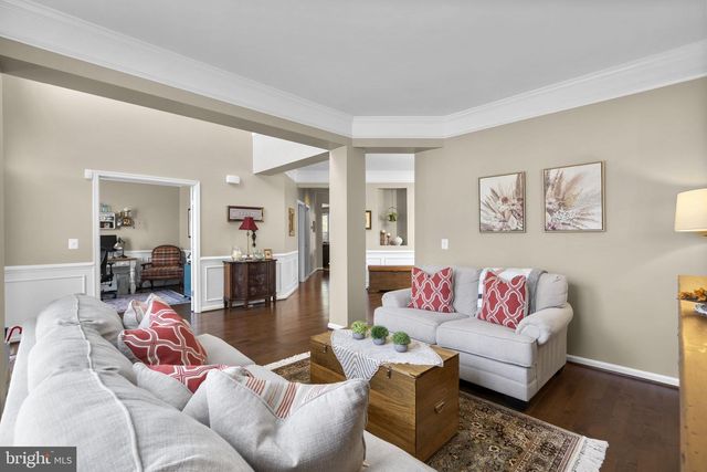 9323 CASTLE HILL RD, Springfield, VA 22153