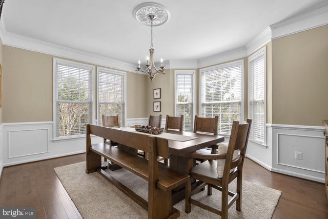 9323 CASTLE HILL RD, Springfield, VA 22153