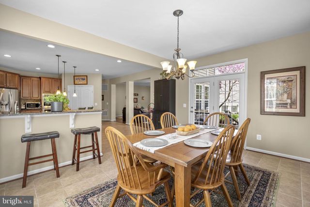 9323 CASTLE HILL RD, Springfield, VA 22153