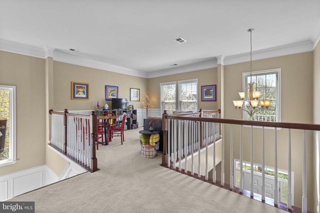 9323 CASTLE HILL RD, Springfield, VA 22153