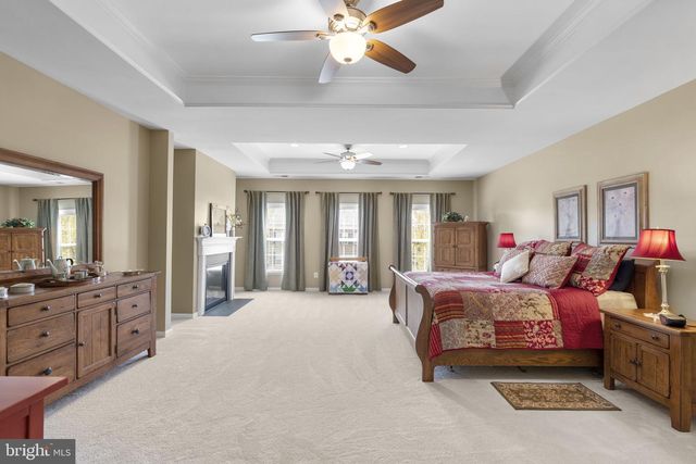 9323 CASTLE HILL RD, Springfield, VA 22153