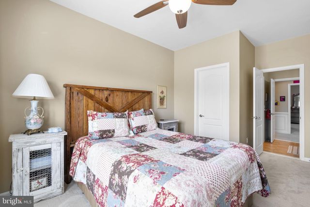 9323 CASTLE HILL RD, Springfield, VA 22153