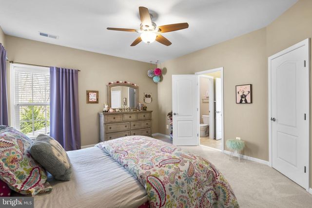 9323 CASTLE HILL RD, Springfield, VA 22153