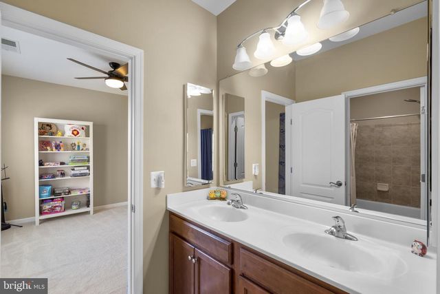 9323 CASTLE HILL RD, Springfield, VA 22153