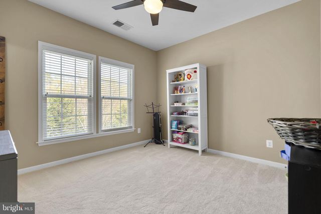 9323 CASTLE HILL RD, Springfield, VA 22153