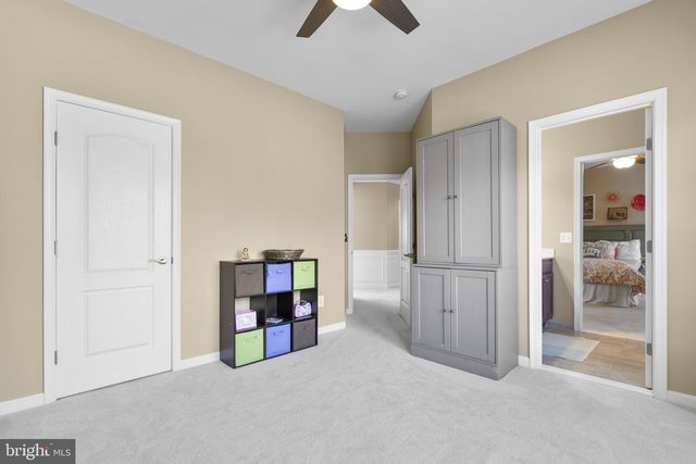 9323 CASTLE HILL RD, Springfield, VA 22153