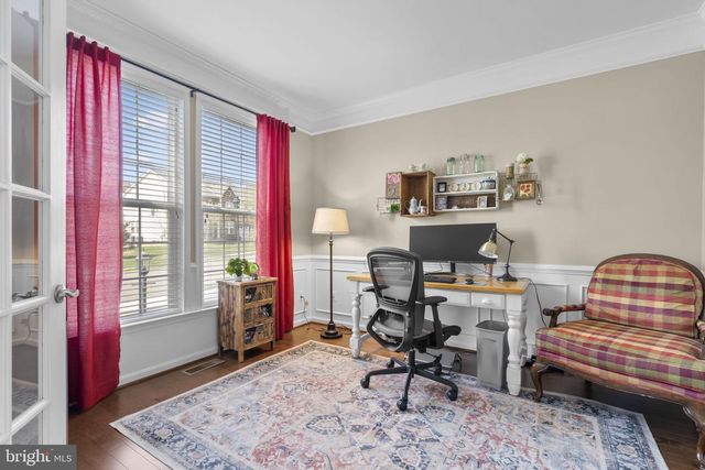 9323 CASTLE HILL RD, Springfield, VA 22153