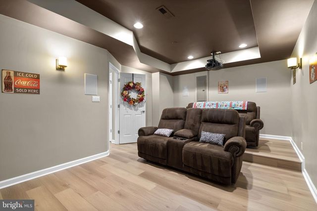 9323 CASTLE HILL RD, Springfield, VA 22153