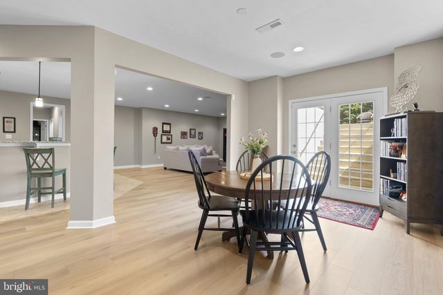 9323 CASTLE HILL RD, Springfield, VA 22153