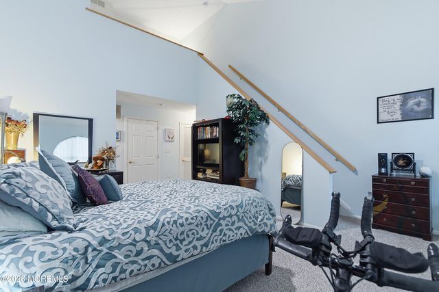 19 Phoenix Court, Tinton Falls, NJ 07712