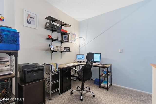 19 Phoenix Court, Tinton Falls, NJ 07712