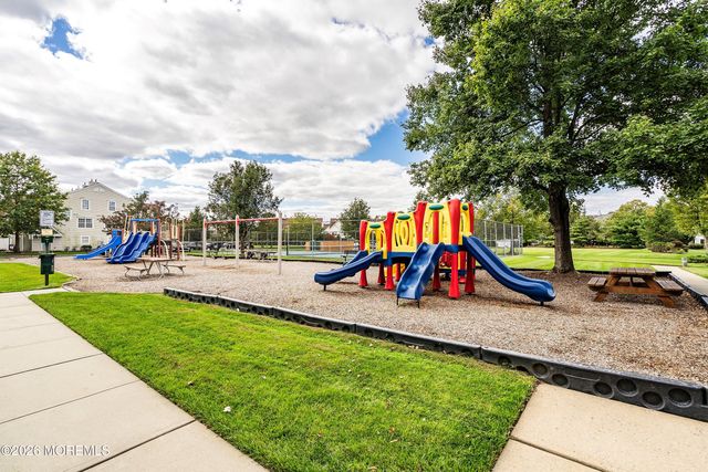 19 Phoenix Court, Tinton Falls, NJ 07712