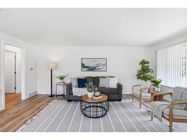 17867 Ne WASCO St, Portland, OR 97230
