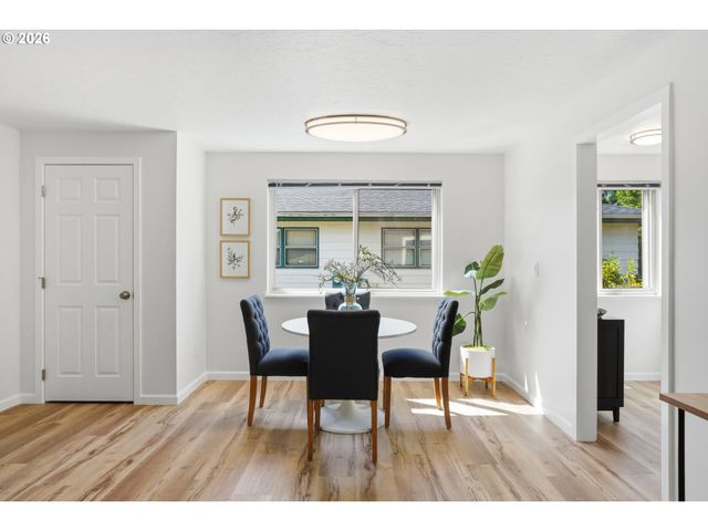 17867 Ne WASCO St, Portland, OR 97230