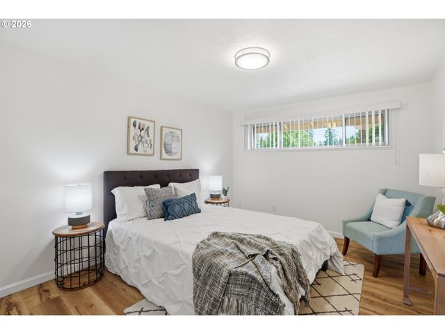 17867 Ne WASCO St, Portland, OR 97230
