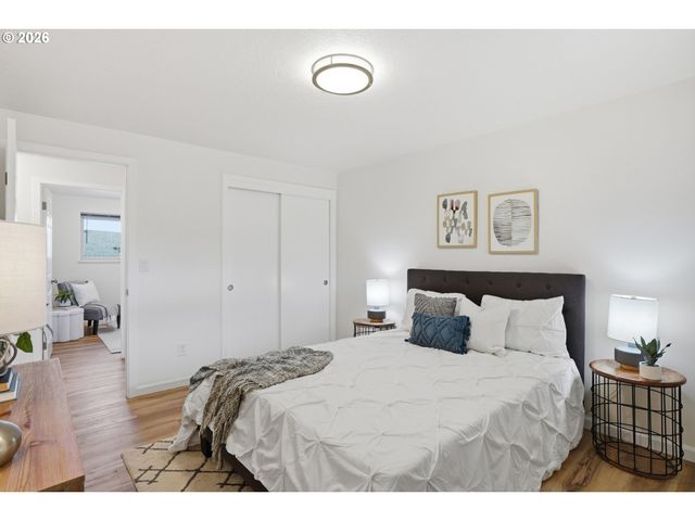 17867 Ne WASCO St, Portland, OR 97230