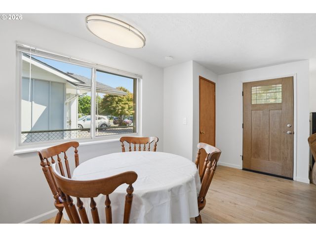 17867 Ne WASCO St, Portland, OR 97230