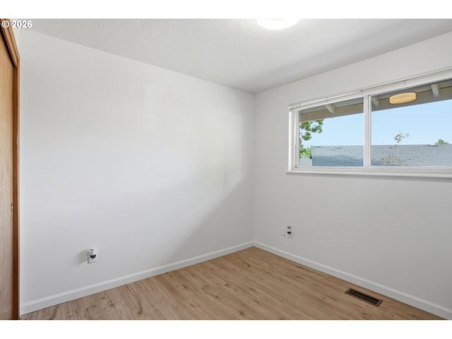 17867 Ne WASCO St, Portland, OR 97230