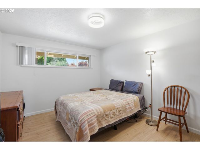 17867 Ne WASCO St, Portland, OR 97230