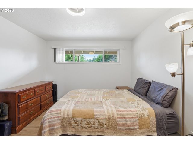17867 Ne WASCO St, Portland, OR 97230
