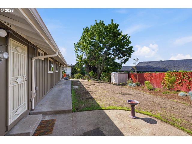 17867 Ne WASCO St, Portland, OR 97230