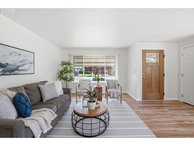 17867 Ne WASCO St, Portland, OR 97230