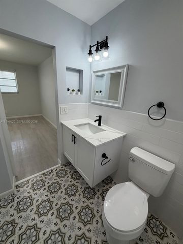 2041 NW 81st Avenue 426, Pembroke Pines, FL 33024