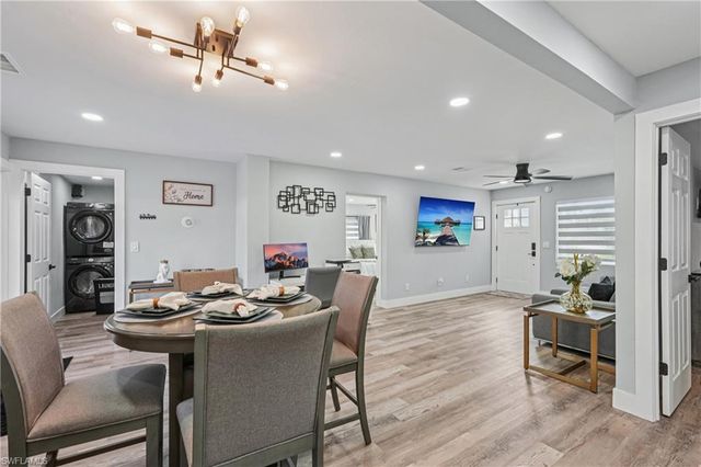92 Oak ST, North Fort Myers, FL 33903