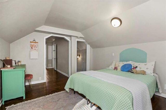 403 NE 61st Terrace, Kansas City, MO 64118