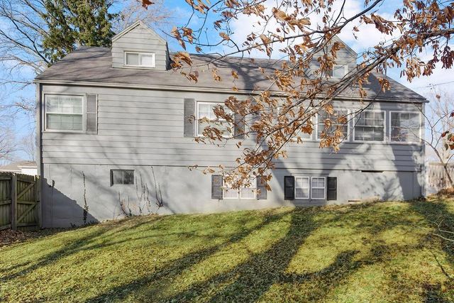 403 NE 61st Terrace, Kansas City, MO 64118