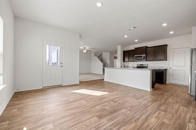 14301 Prairie Sod LN, Elgin, TX 78621