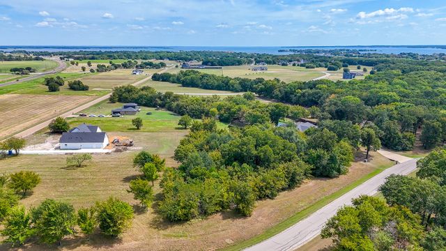 Lot 119 Boat Slip A11 Waters Edge Drive, Corsicana, TX 75109