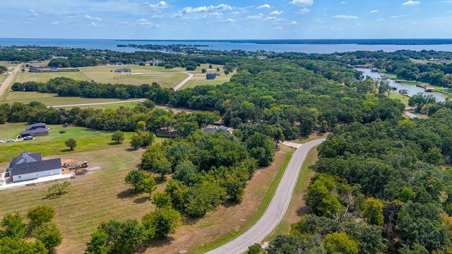 Lot 119 Boat Slip A11 Waters Edge Drive, Corsicana, TX 75109