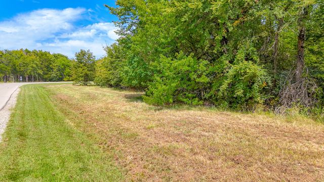 Lot 119 Boat Slip A11 Waters Edge Drive, Corsicana, TX 75109