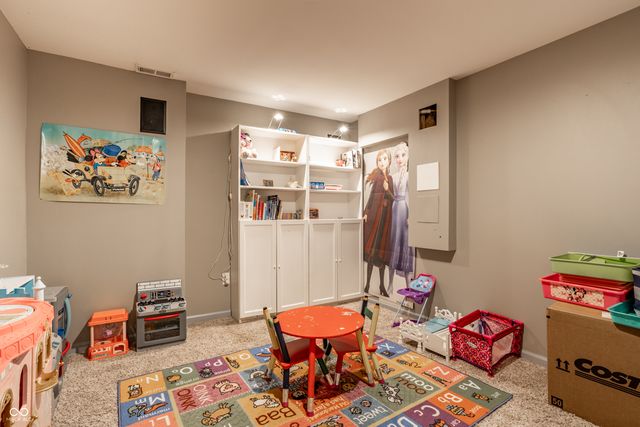 5922 Garden Gate Way, Carmel, IN 46033