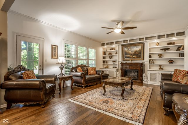 5922 Garden Gate Way, Carmel, IN 46033