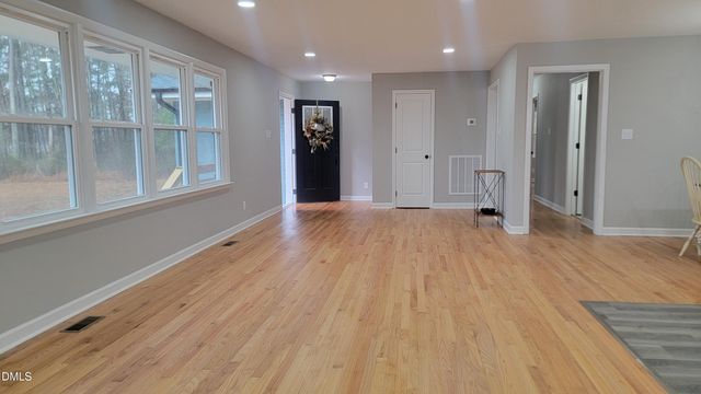 6561 Huntsboro Road, Oxford, NC 27565